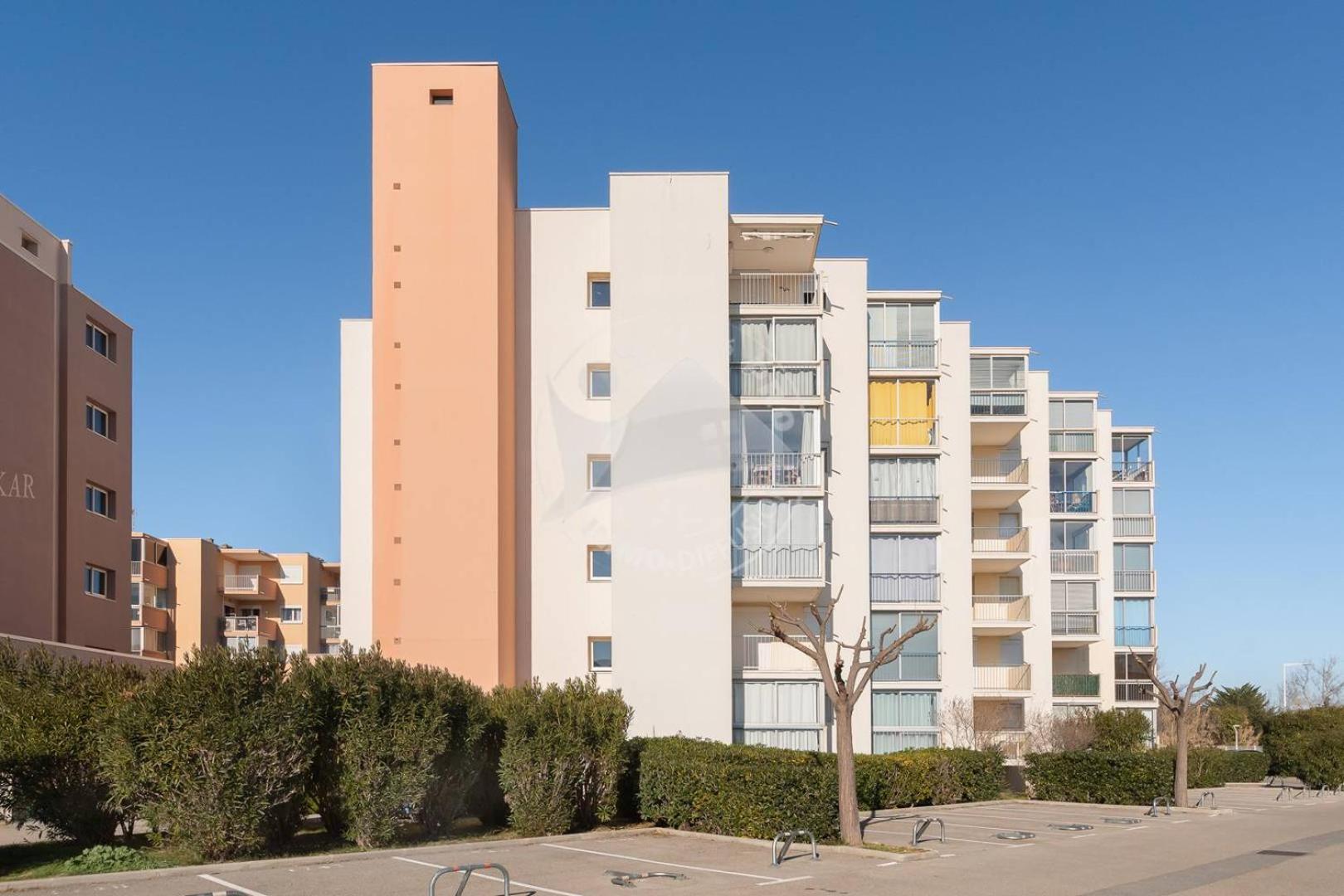 AS21116 - P2 centre ville dans une résidence à 200m de la plage Le Grau-du-Roi Extérieur photo